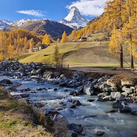 Direkt Im Zentrum, Tolle Terrasse, Aussicht شقة