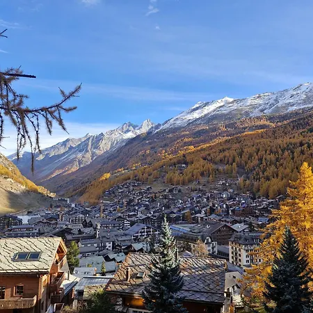 Direkt Im Zentrum, Tolle Terrasse, Aussicht * زيرمات