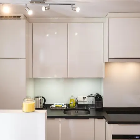 Direkt Im Zentrum, Tolle Terrasse, Aussicht Appartement *